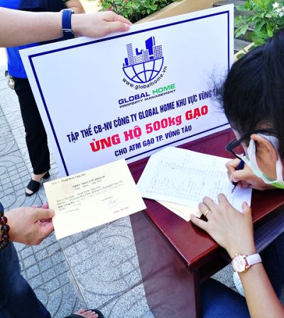 Tập thể CBNV Global Home CN Vũng Tàu: ủng hộ 500kg gạo cho “ATM gạo” đầu tiên tại Bà Rịa Vũng Tàu